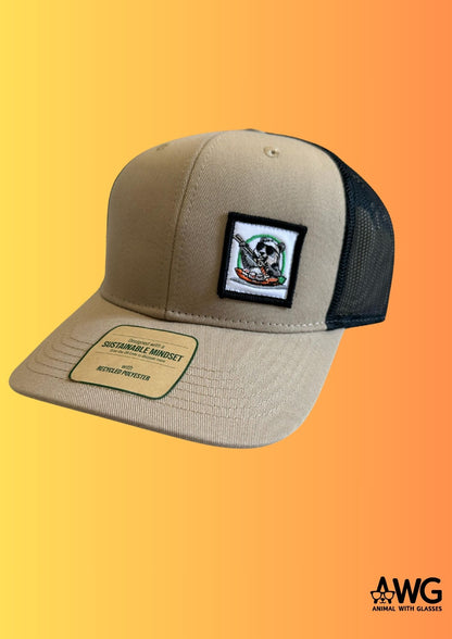 Cappellino Trucker Sabbia 100% Poliestere riciclato | Collezione Animal With Glasses